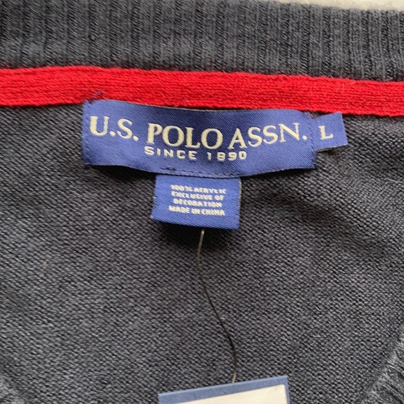 Polo navy vneck pull over long sleeve sweater - Picture 6 of 15